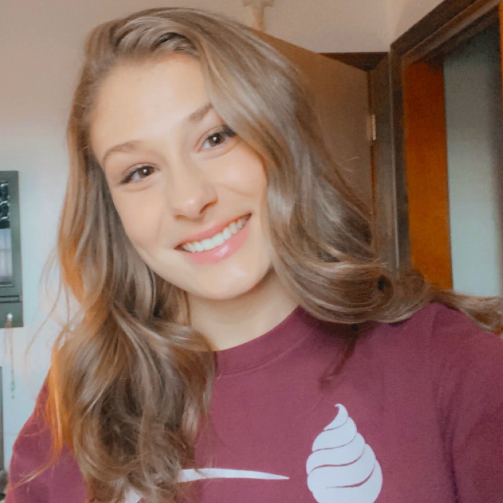 Meet your Posher, Kacee